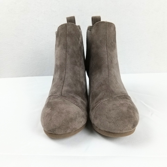 Dunes Womens Zoey Wedge Ankle Boots Size 9 Taupe Faux Suede Booties - Picture 4 of 11